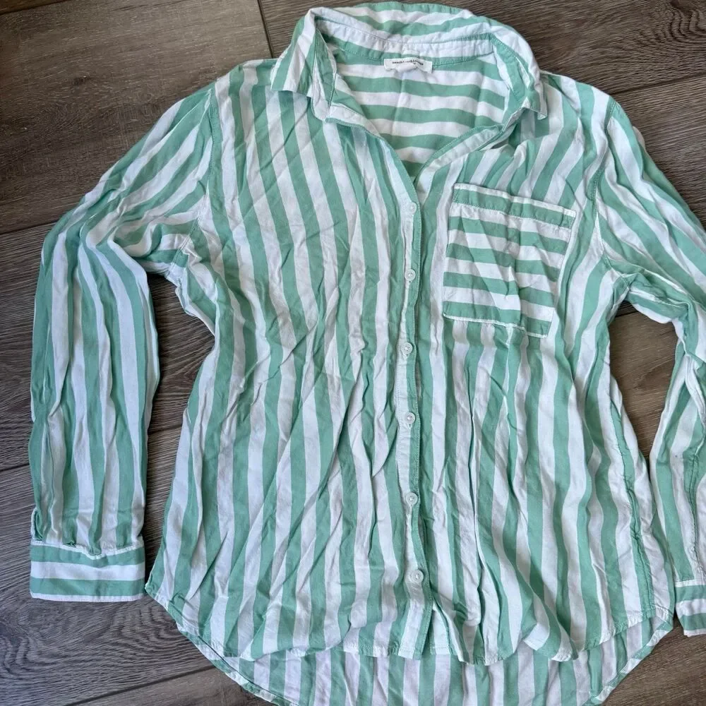 beachlunchlounge Sleeved Top